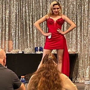 Elegant Red Prom Dress